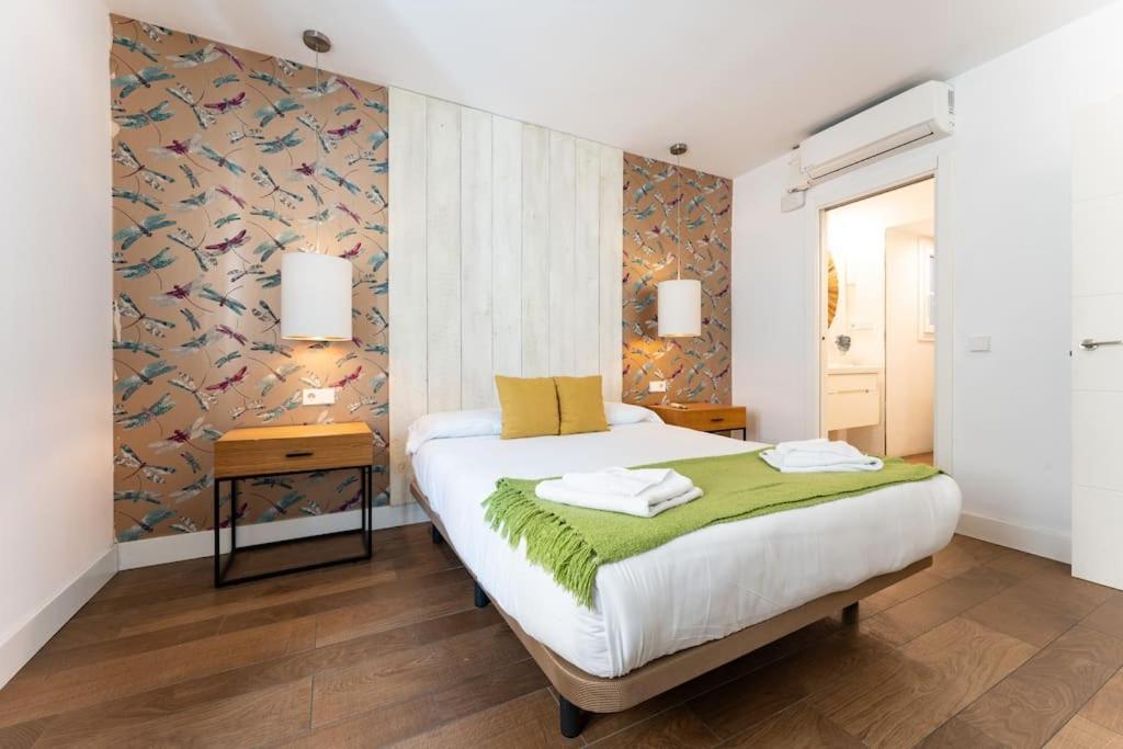 Super Central Malaga Flat With Terrace And Free Parking Εξωτερικό φωτογραφία