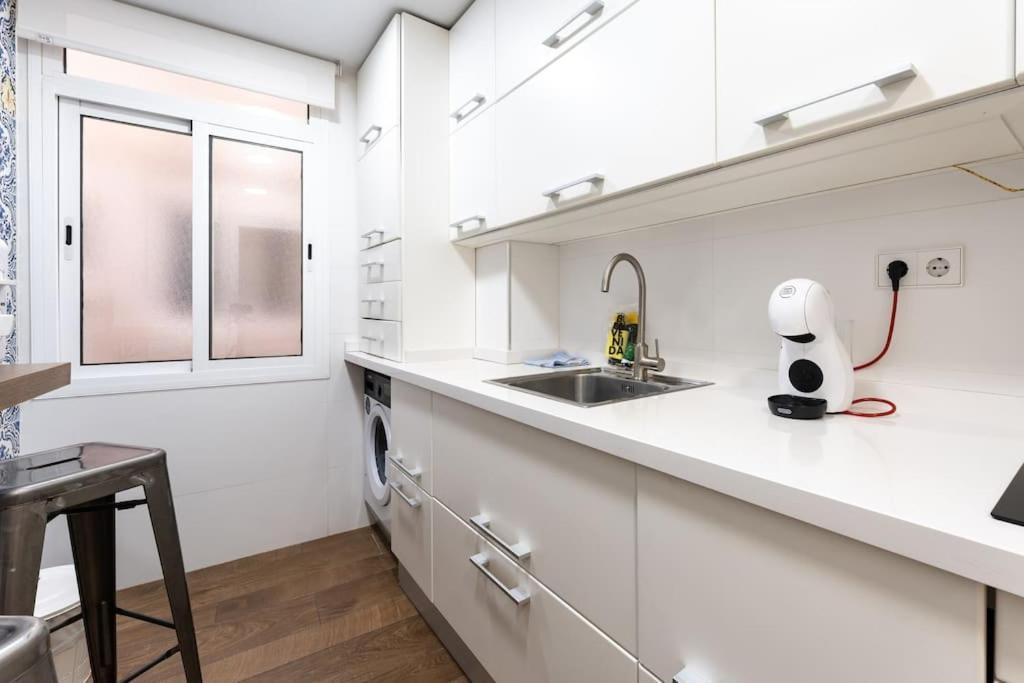 Super Central Malaga Flat With Terrace And Free Parking Εξωτερικό φωτογραφία